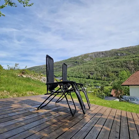 Hillfront 60 Guest house